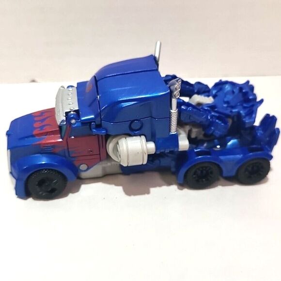 Hasbro Tomy Transformers Optimus Prime Action Figure 4.5" 2010 - Picture 4 of 5